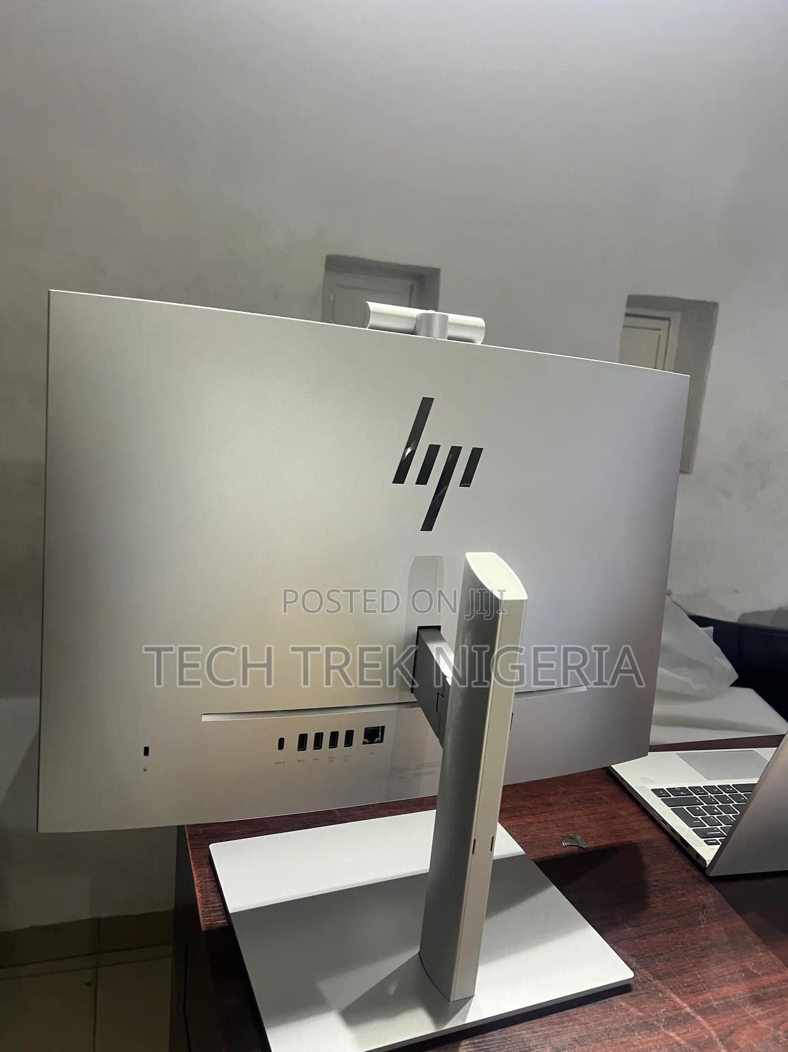 New Desktop Computer HP EliteOne 840 G9 16GB Intel Core i5 SSD 512GB