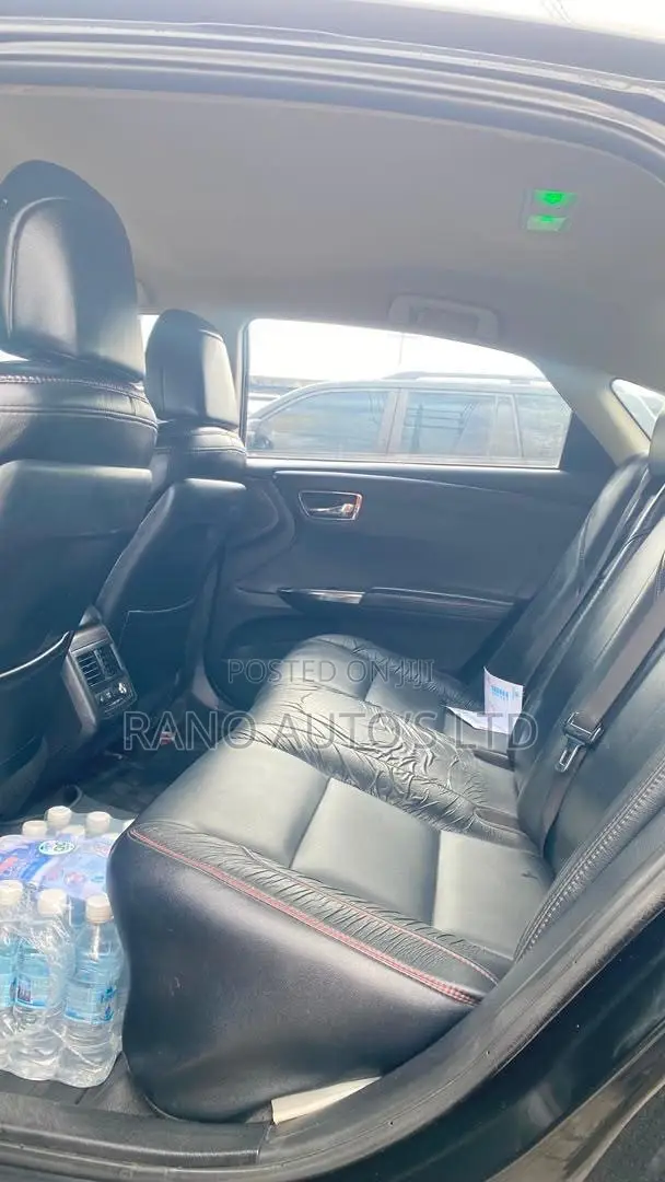 Toyota Avalon XLE 4dr Sedan (3.5L 6cyl 6A) 2015 Black
