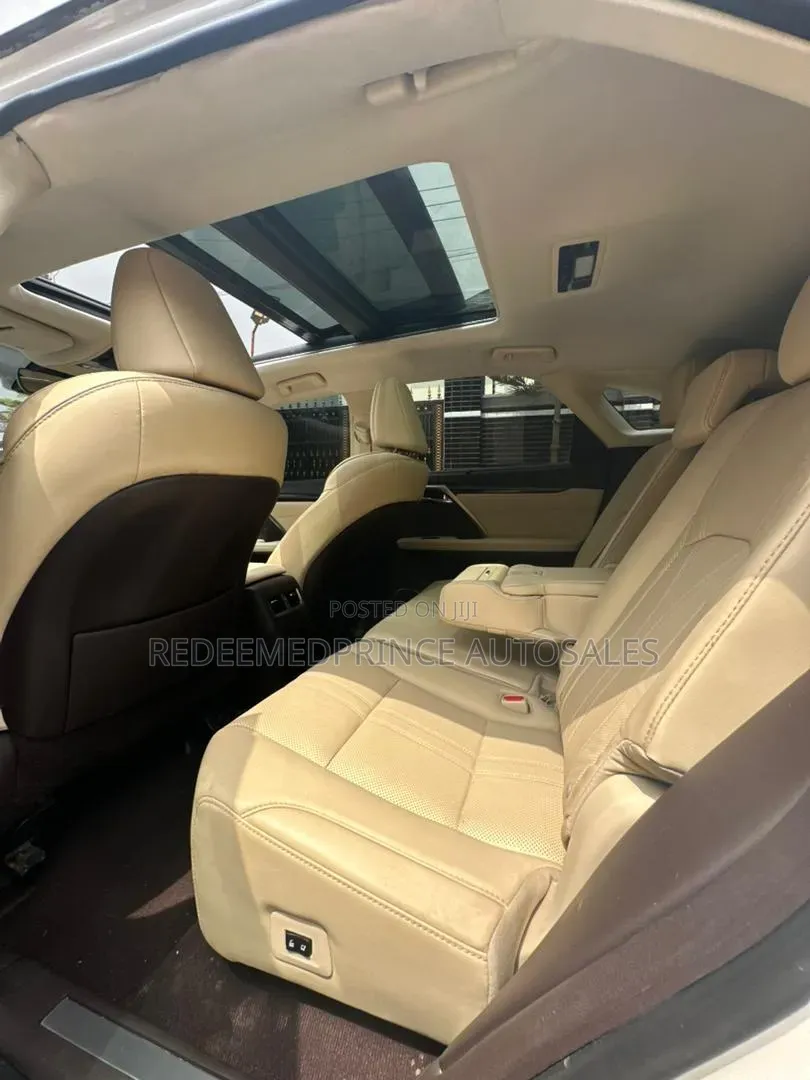 Lexus RX 350 AWD 2017 White