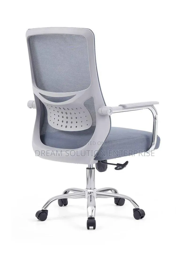 Standard Office Chair With Mesh Back