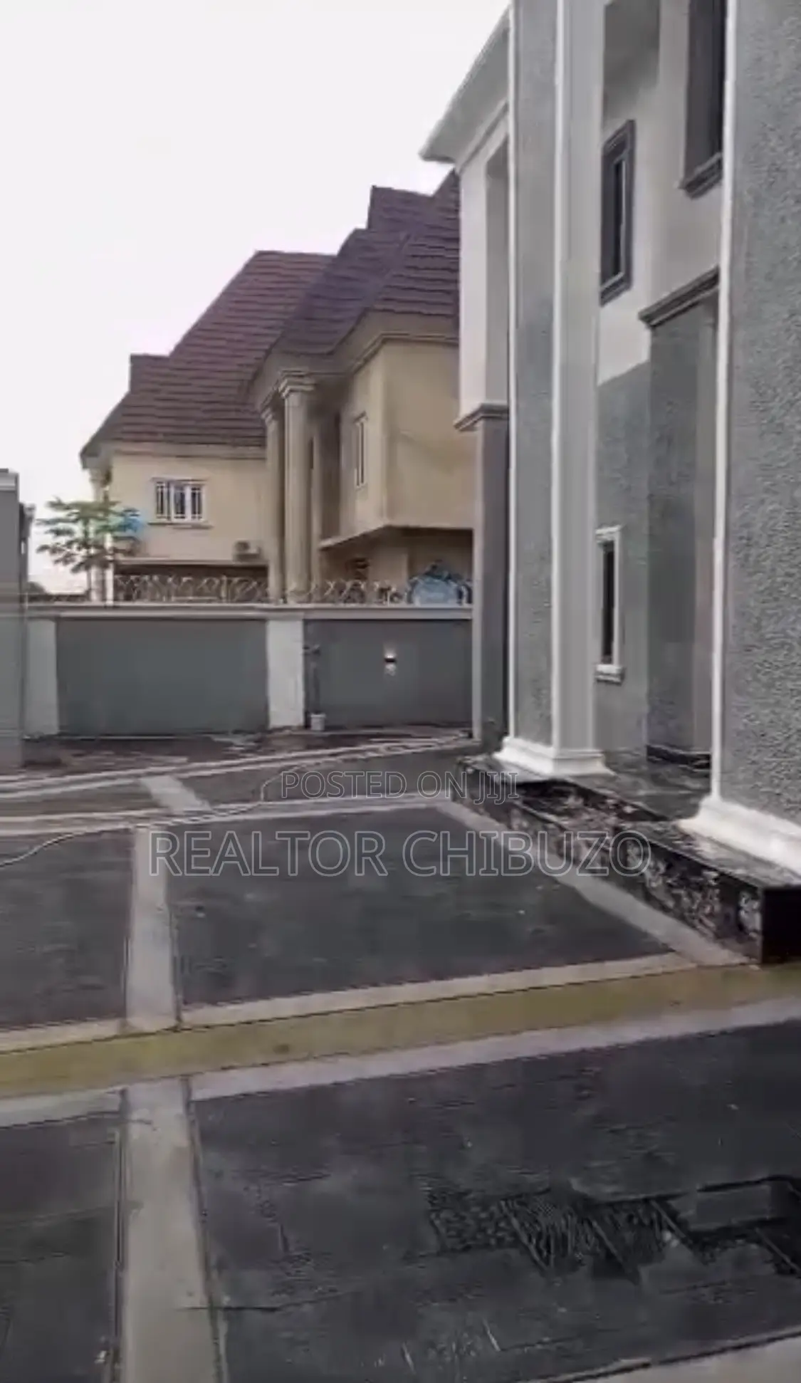 5bdrm Duplex in Npi Quarters, Durumi for sale
