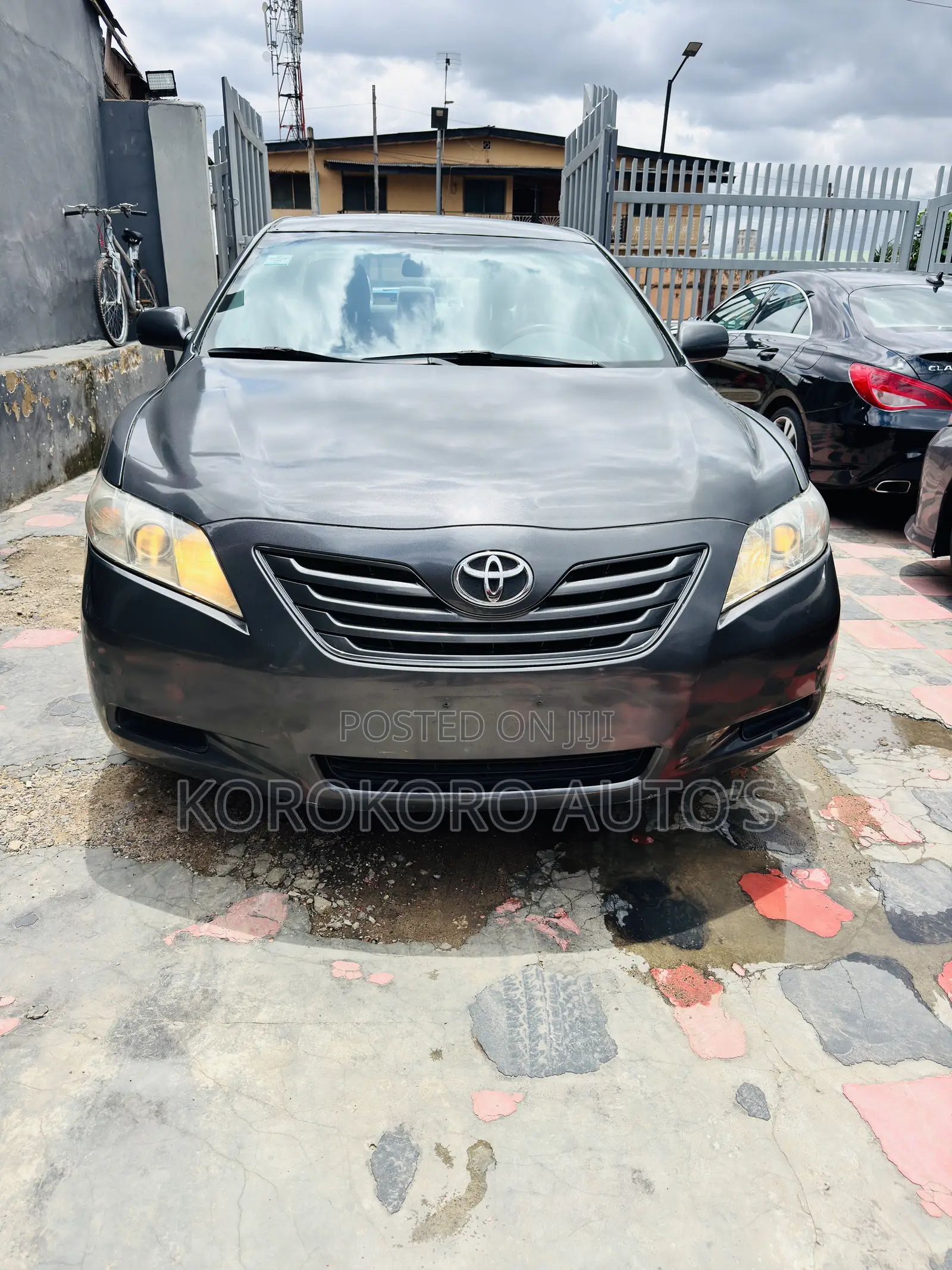 Toyota Camry LE 4dr Sedan (2.4L 4cyl 5A) 2009 Gray