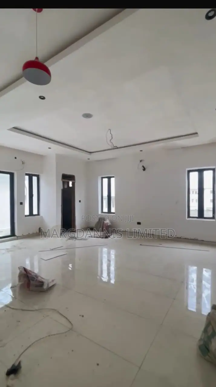 2bdrm Block of Flats in Nitel Estate, Ikorodu Garage for rent