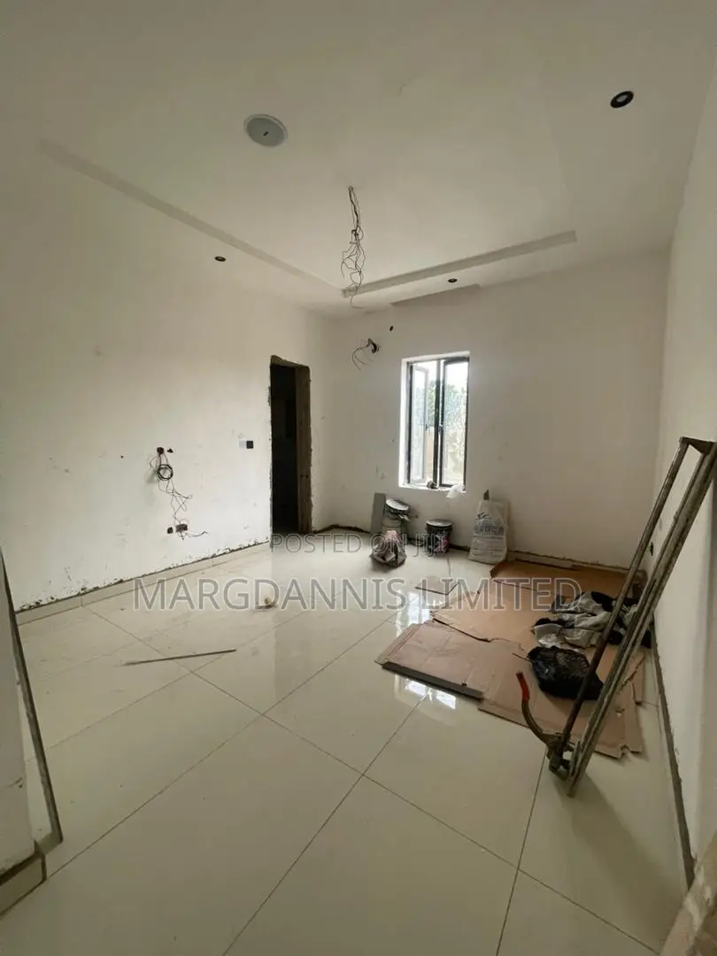 2bdrm Block of Flats in Nitel Estate, Ikorodu Garage for rent