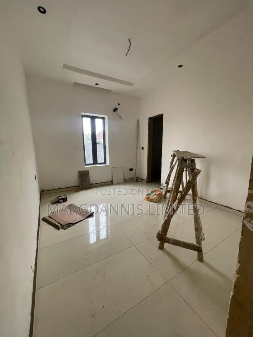 2bdrm Block of Flats in Nitel Estate, Ikorodu Garage for rent