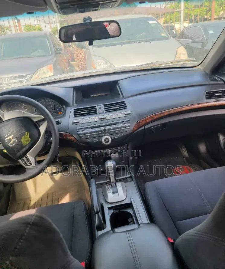 Honda Accord Sedan EX Automatic 2010 Silver