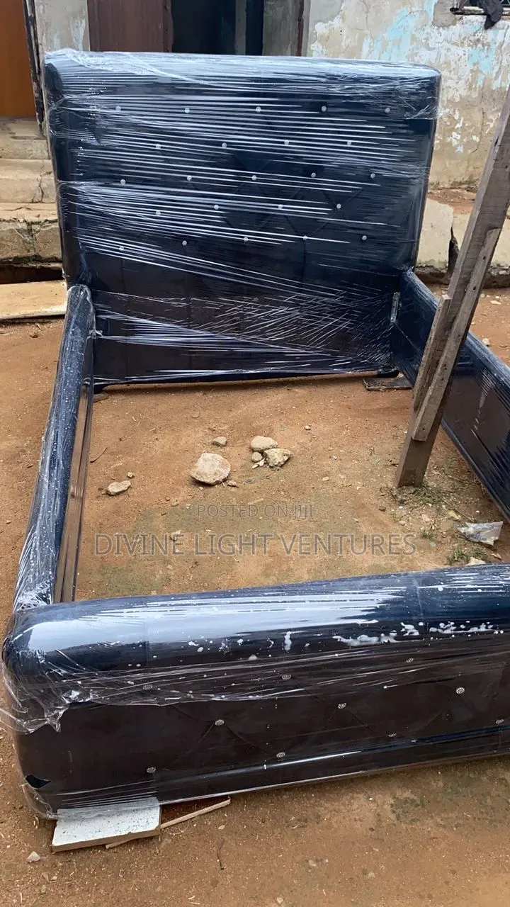 4 1/2 by 6 Bed Frame