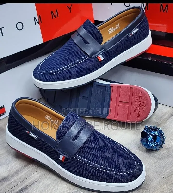 Clark's Men Slip on Canvas Loafers