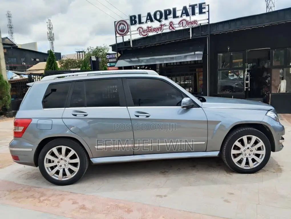 Mercedes-Benz GLK-Class 350 4MATIC 2010 Gray