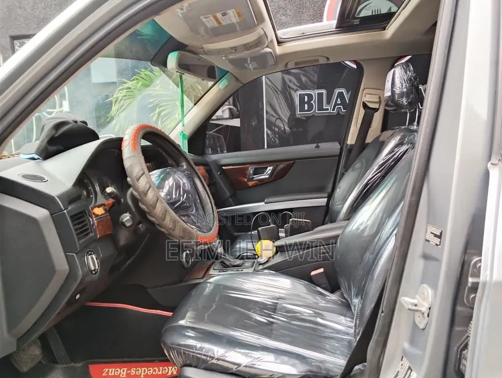 Mercedes-Benz GLK-Class 350 4MATIC 2010 Gray