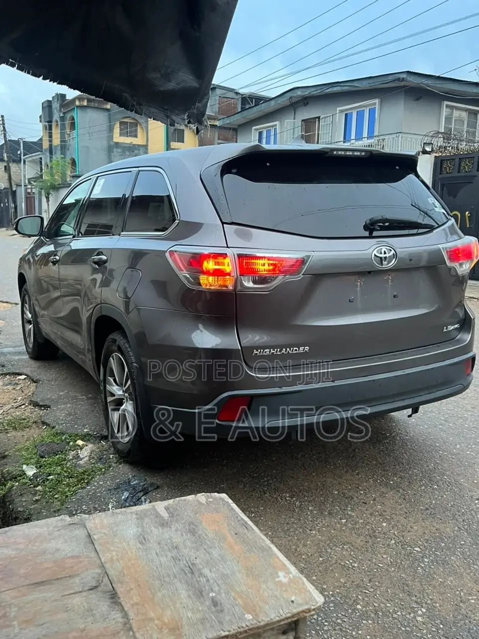 Toyota Highlander LE 4dr SUV AWD (3.5L 6cyl 6A) 2015 Gray