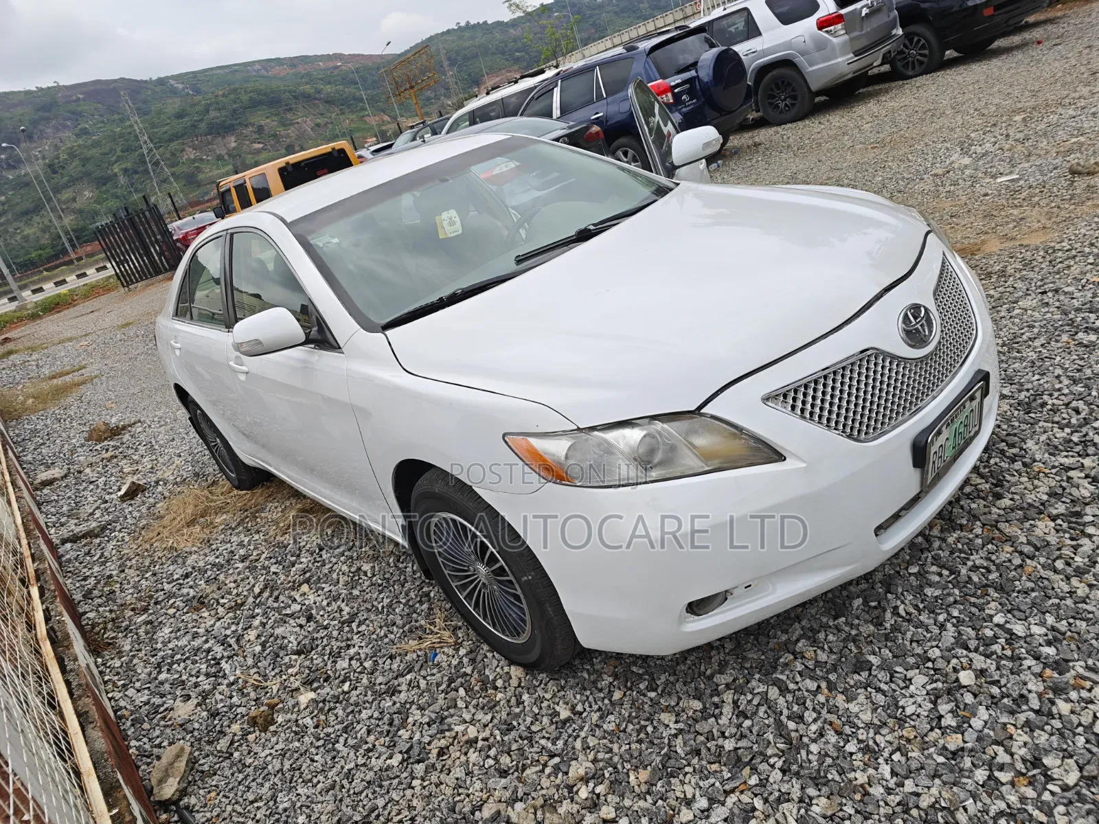 Toyota Camry 2.4 LE 2008 White