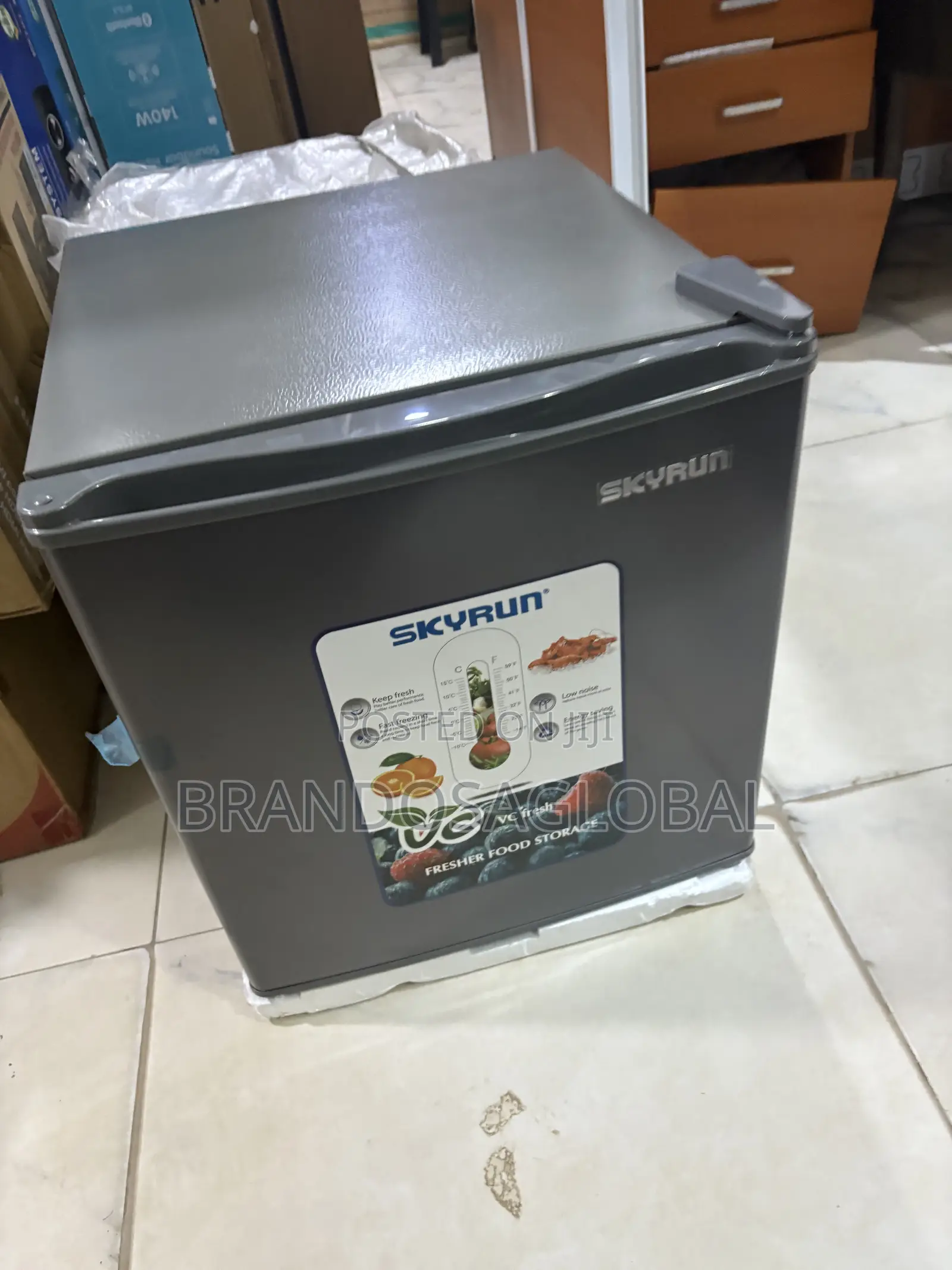 Skyrun Compact Fridge for Room and Office