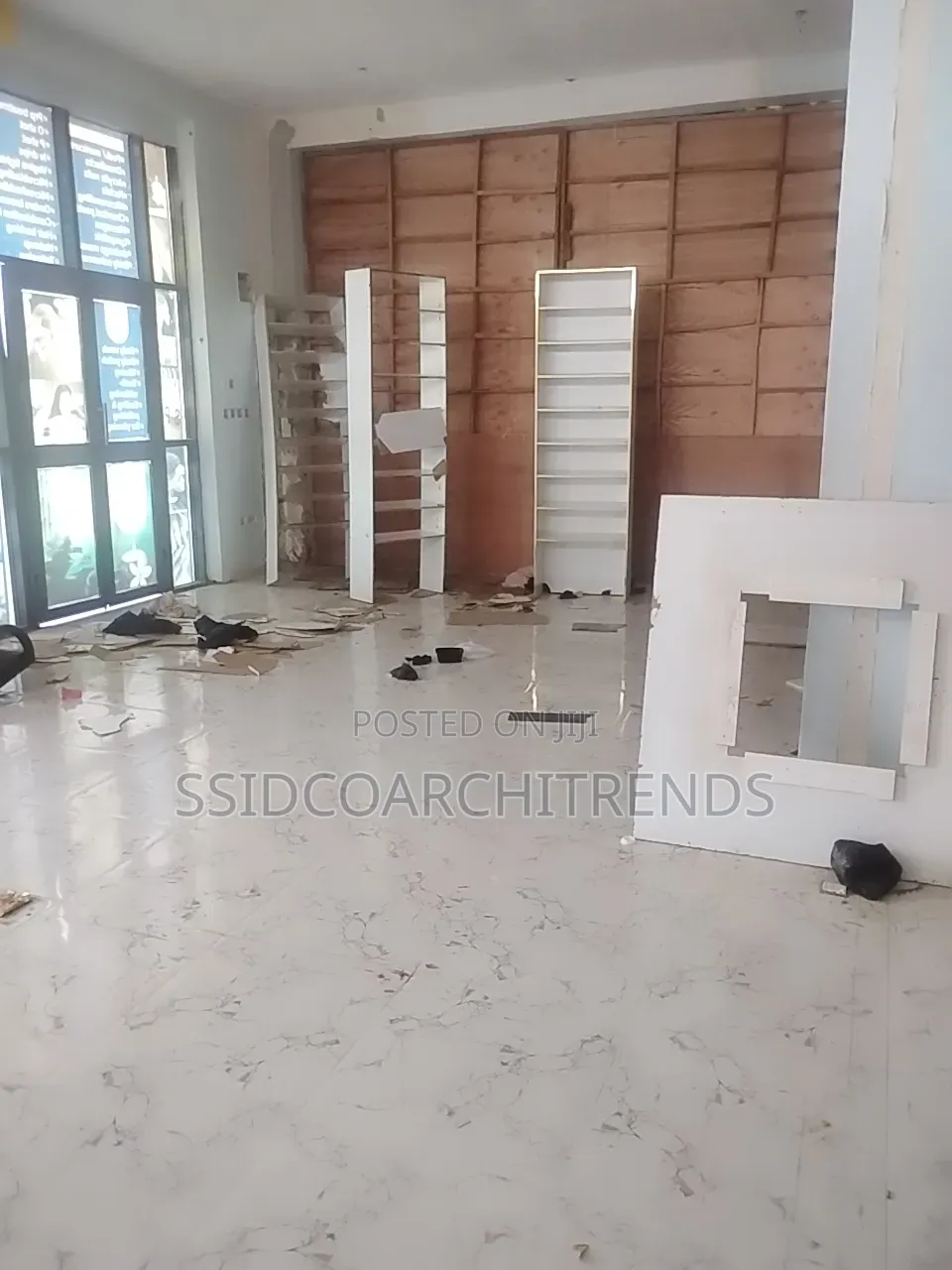Shop Space Available for Lease 100sqms and 50sqms at Sangotedo