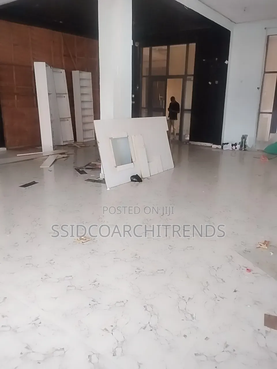Shop Space Available for Lease 100sqms and 50sqms at Sangotedo