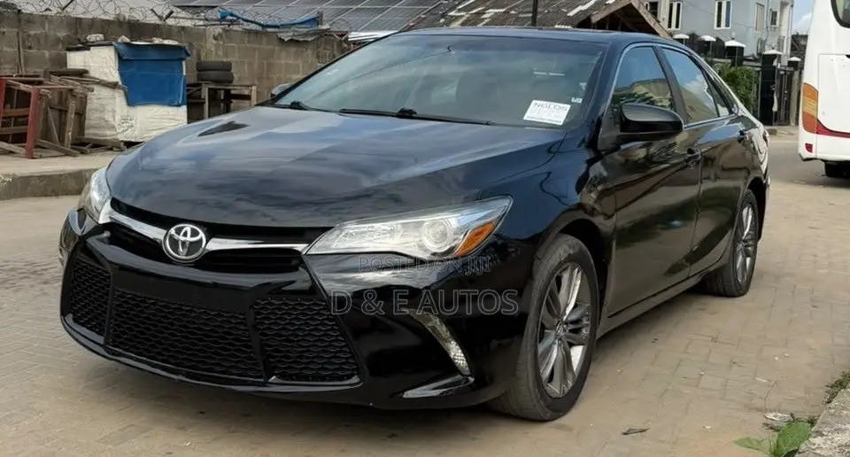 Toyota Camry SE 4dr Sedan (2.5L 4cyl 6A) 2015 Black