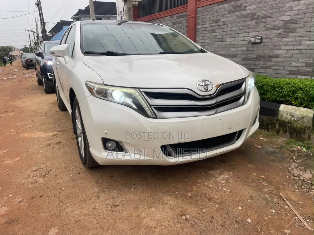 Toyota Venza Limited 2014 White