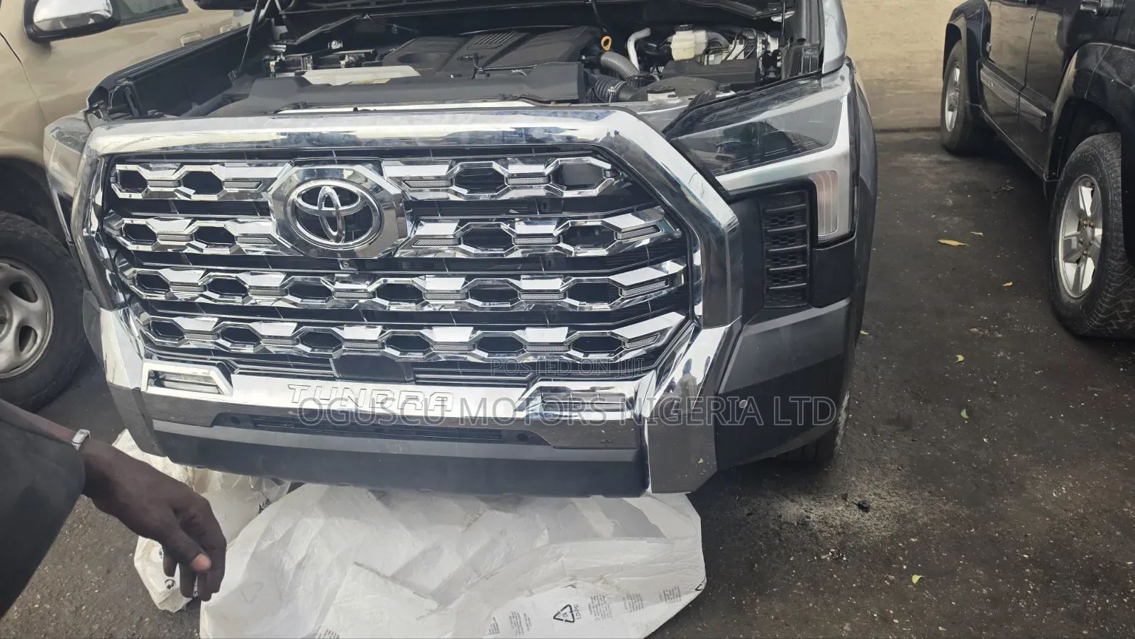 Complete Front Bumper Tundra 2024 Model