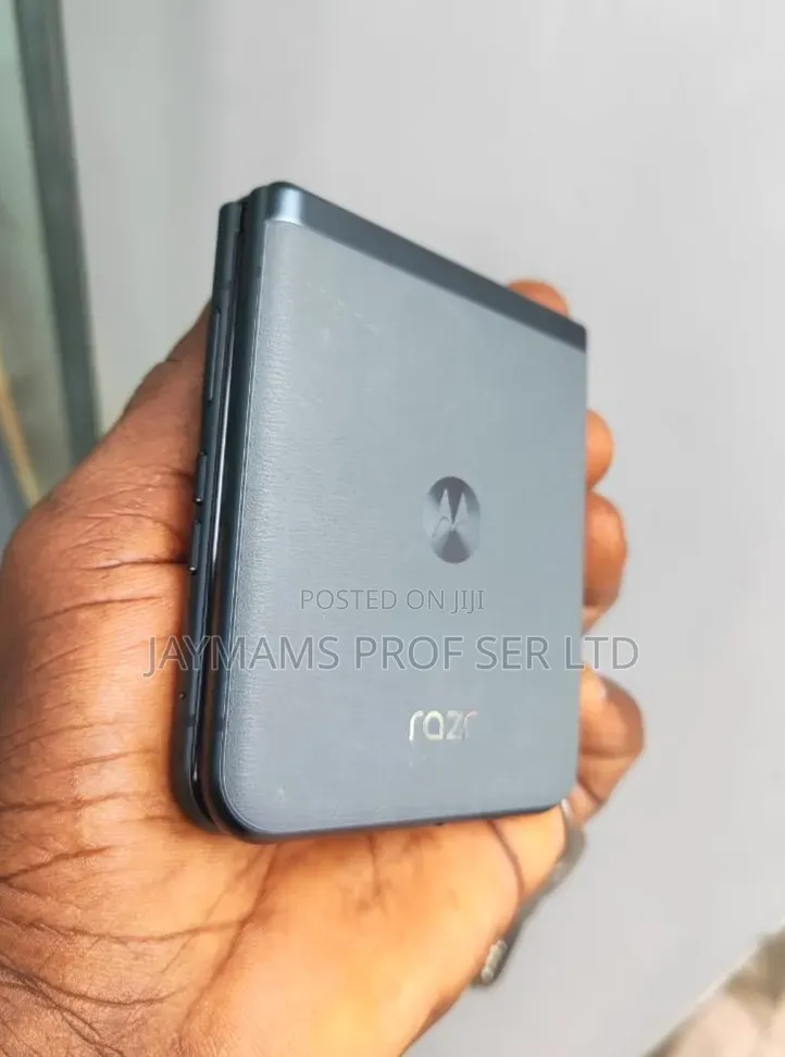 Motorola Razr (2023) 128 GB Gray