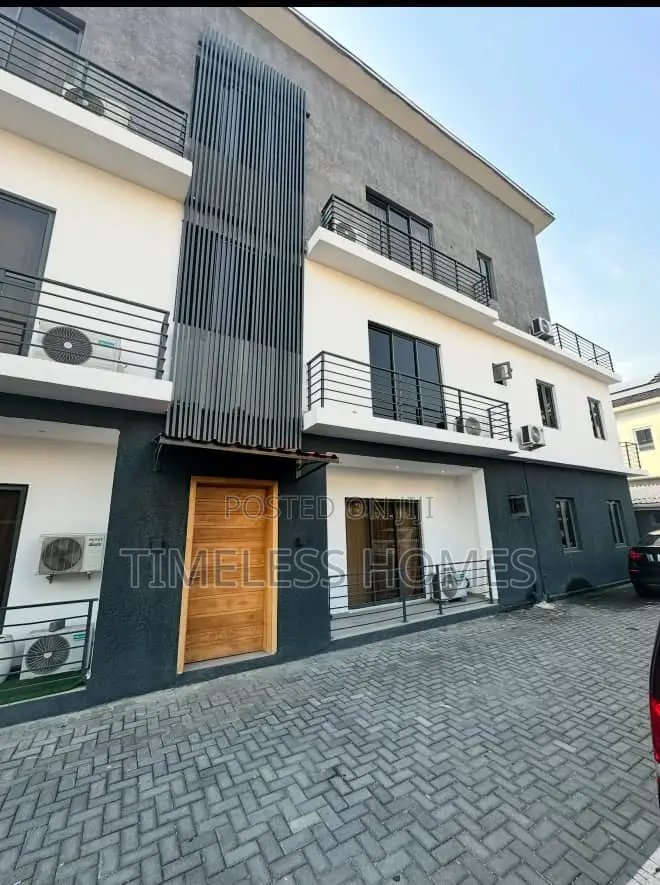 Luxury 2/3 Bed in Lekki Phase1