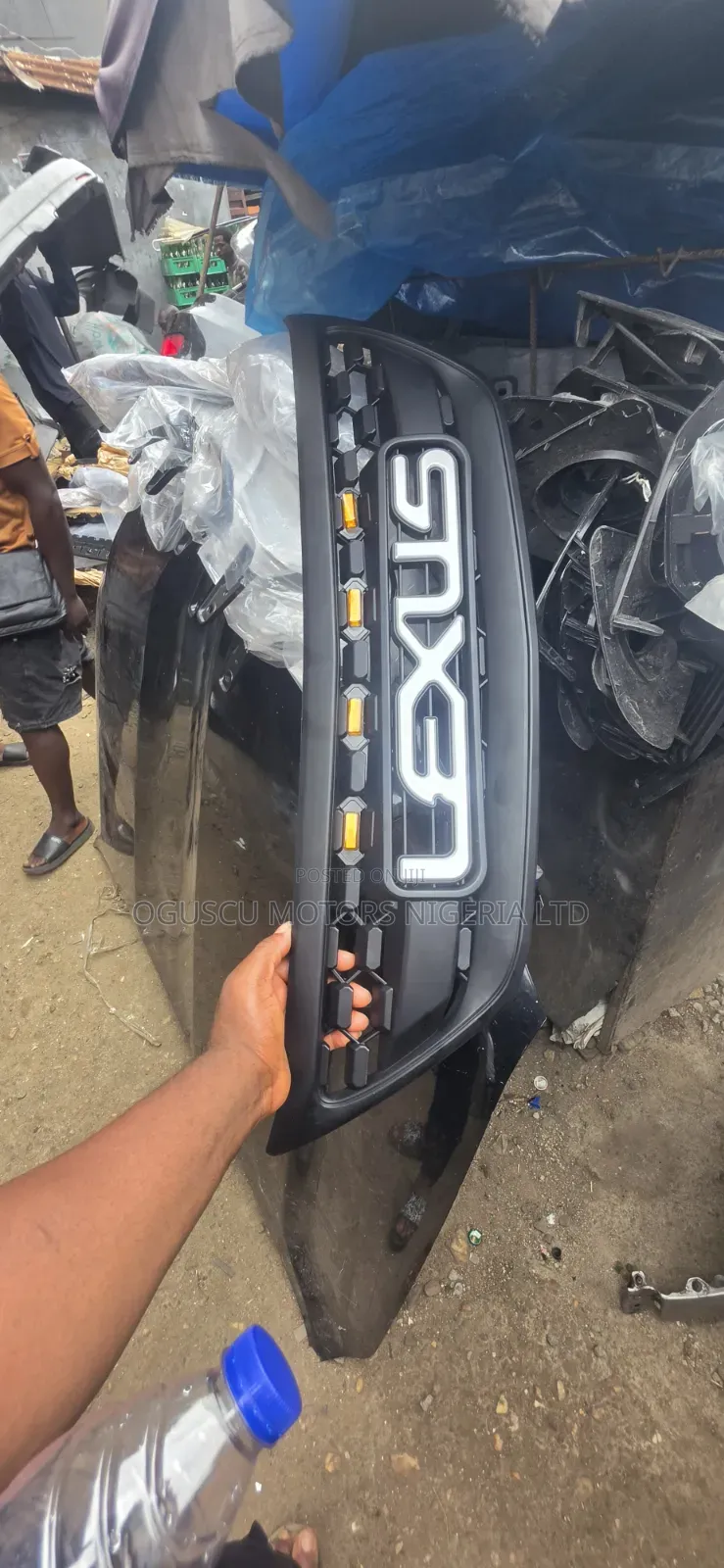 Front Grille Rx330 Written Lexus Alphabet on It