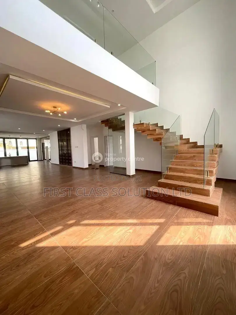 5bdrm Duplex in Off Lekki-Epe Expressway for sale