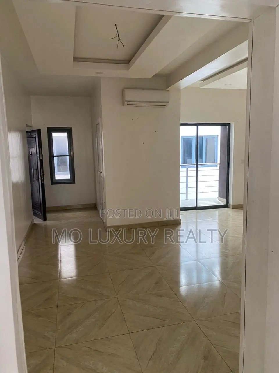 3bdrm Apartment in Lekki Phase 1 for rent