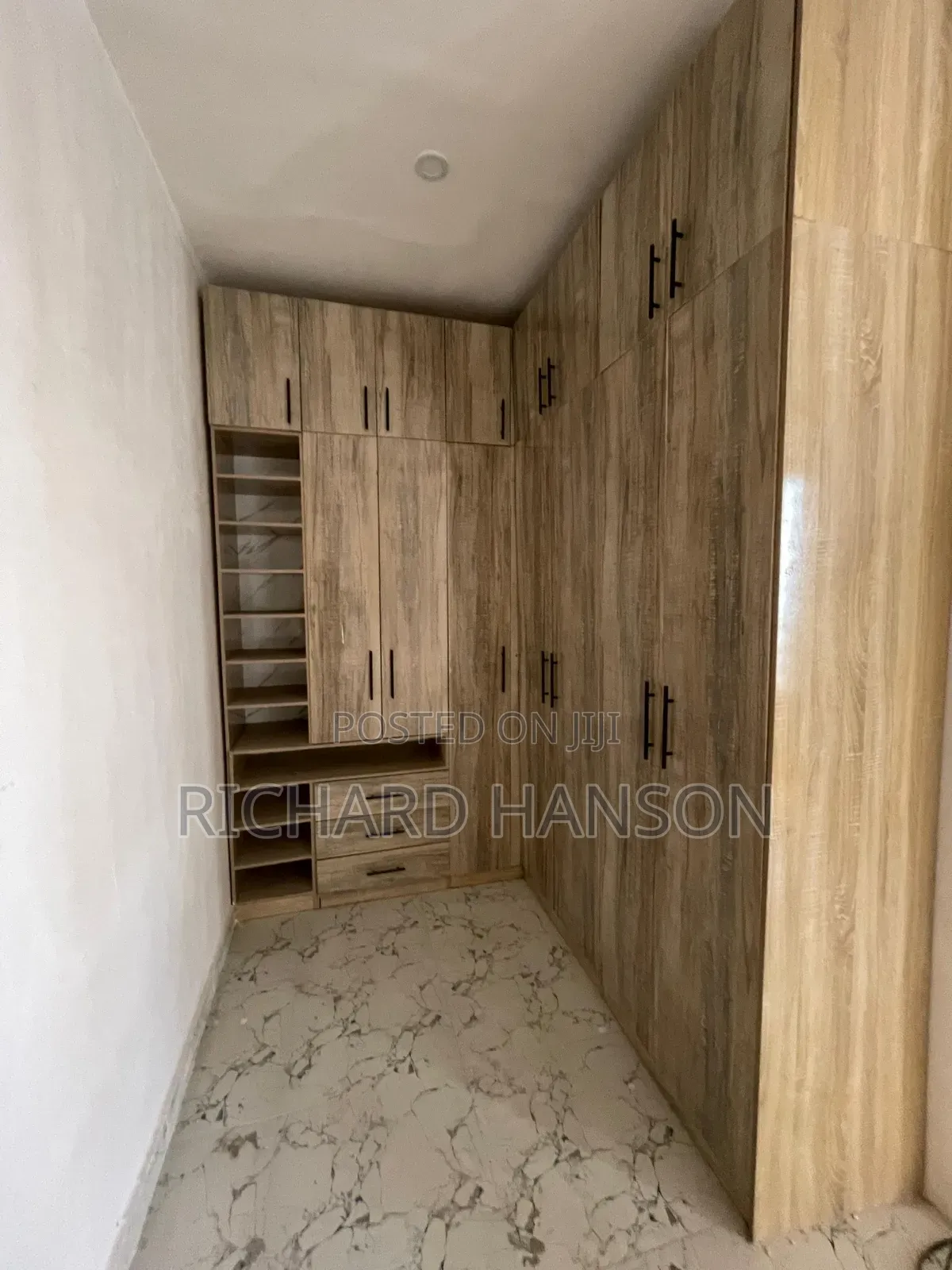 4bdrm Duplex in Ikota for rent