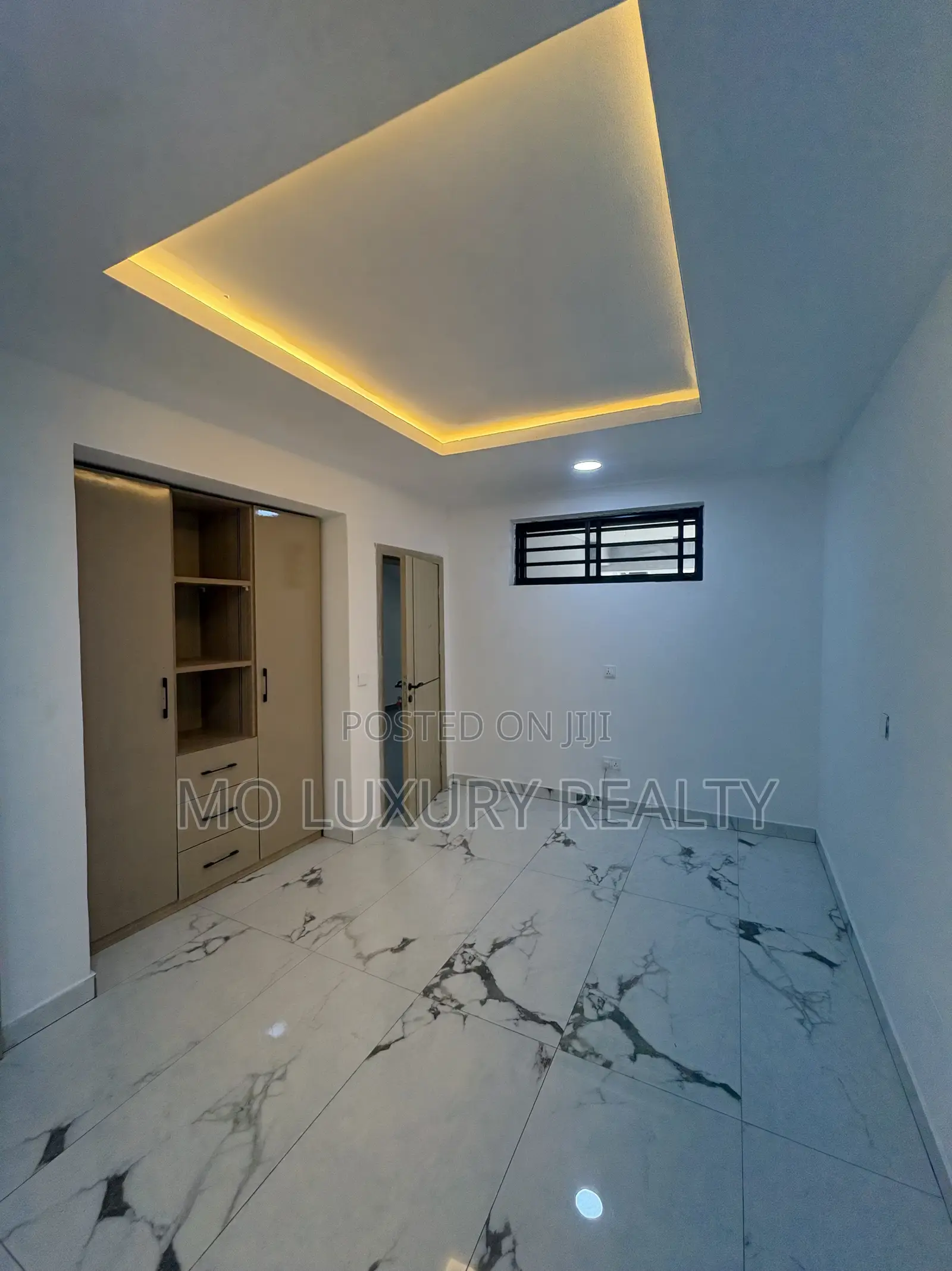 4bdrm Townhouse / Terrace in Lekki Phase 1 for rent