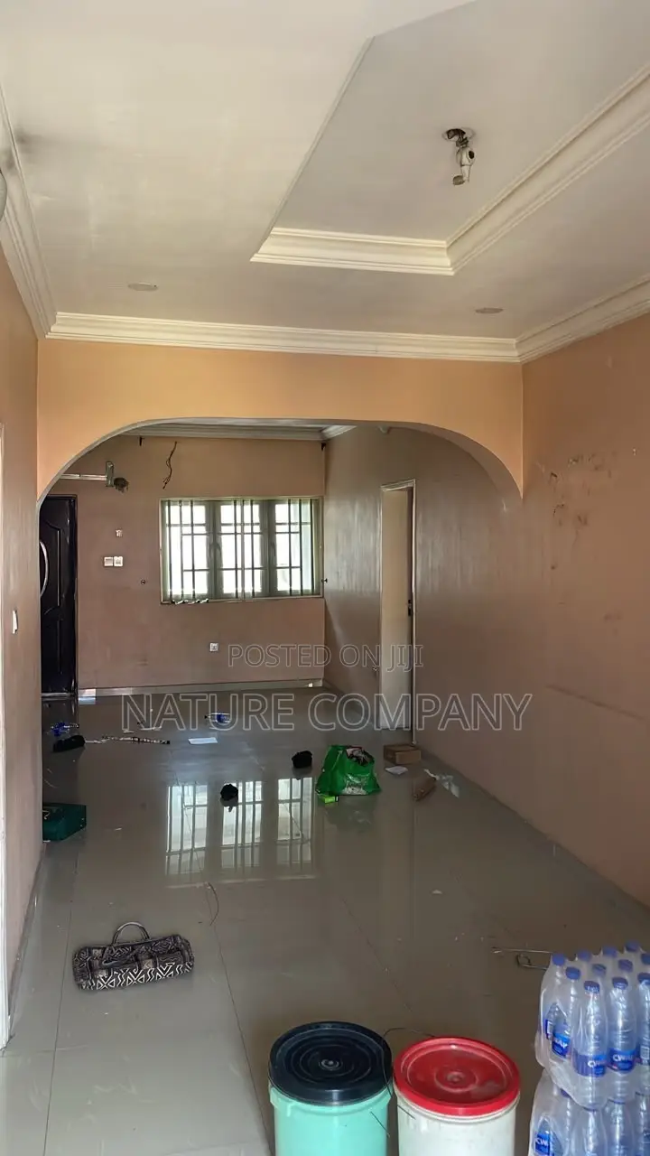 3bdrm Block of Flats in Omole Phase 2 for rent