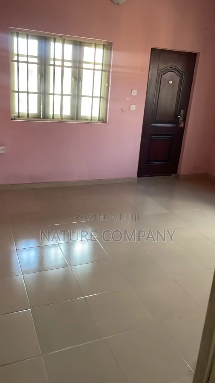 3bdrm Block of Flats in Omole Phase 2 for rent