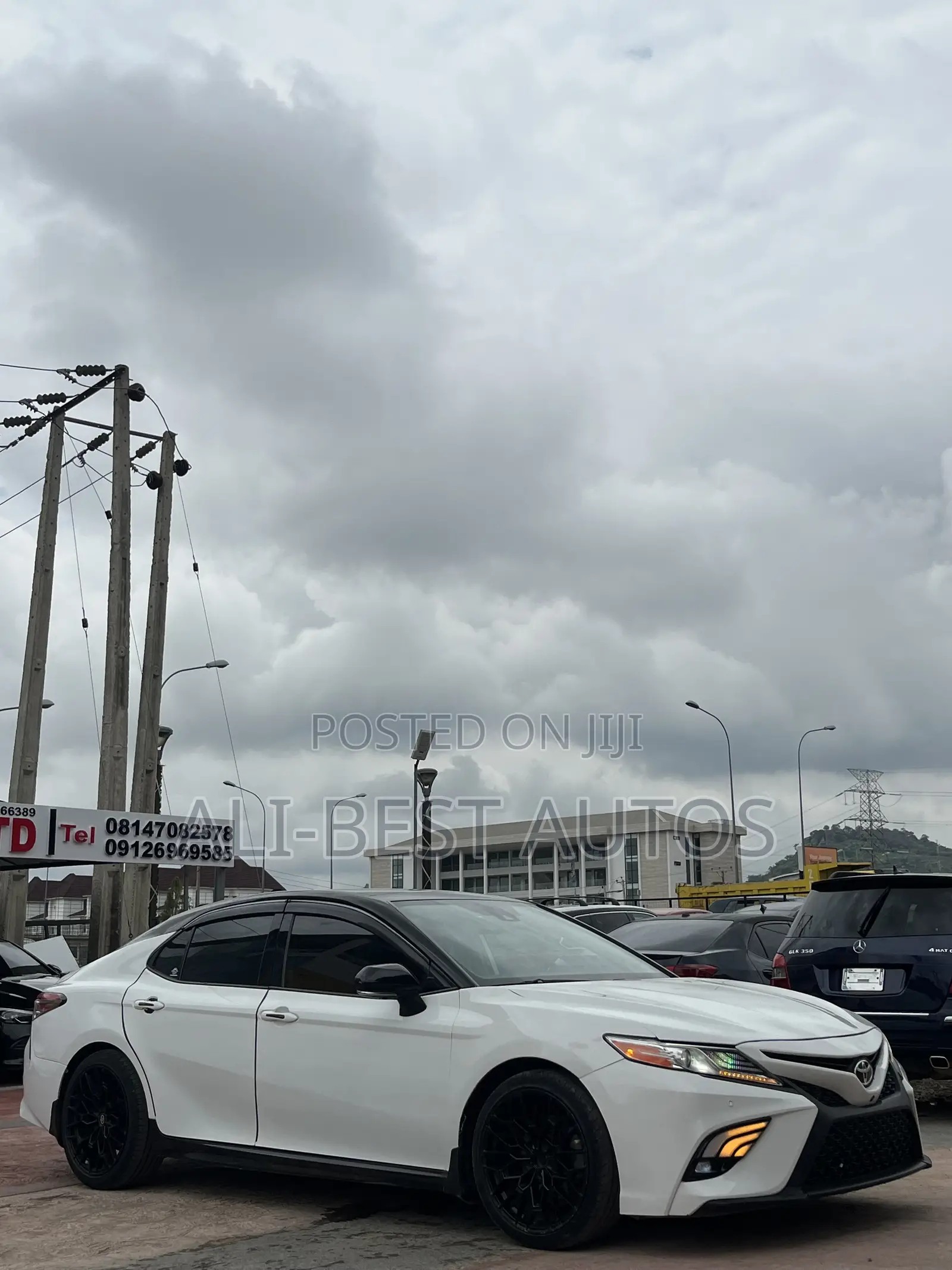 Toyota Camry 2019 White