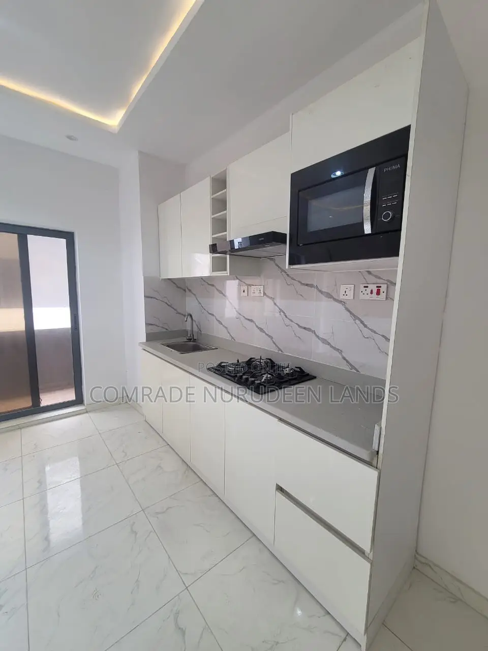 2bdrm Apartment in Lekki Phase 1 for rent