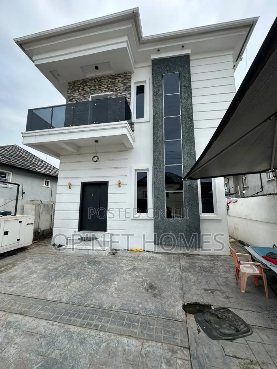 Furnished 4bdrm Duplex in Lekki for sale