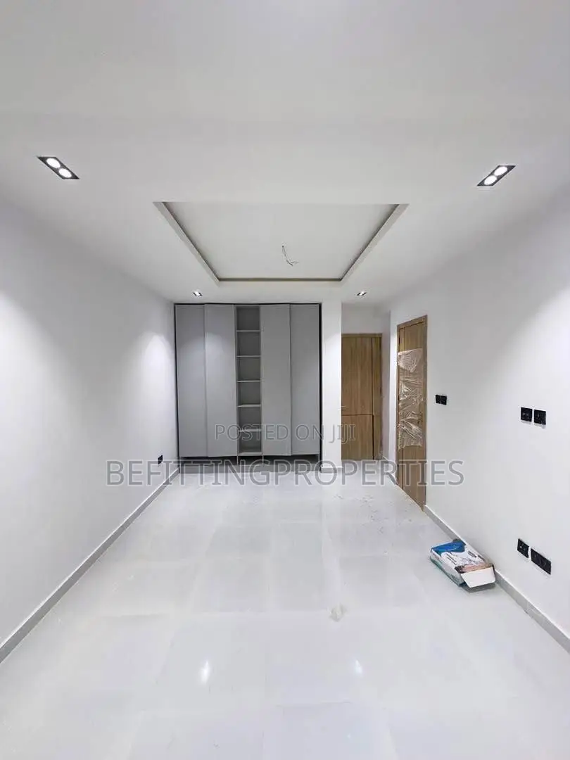 2bdrm Apartment in Ikate for sale
