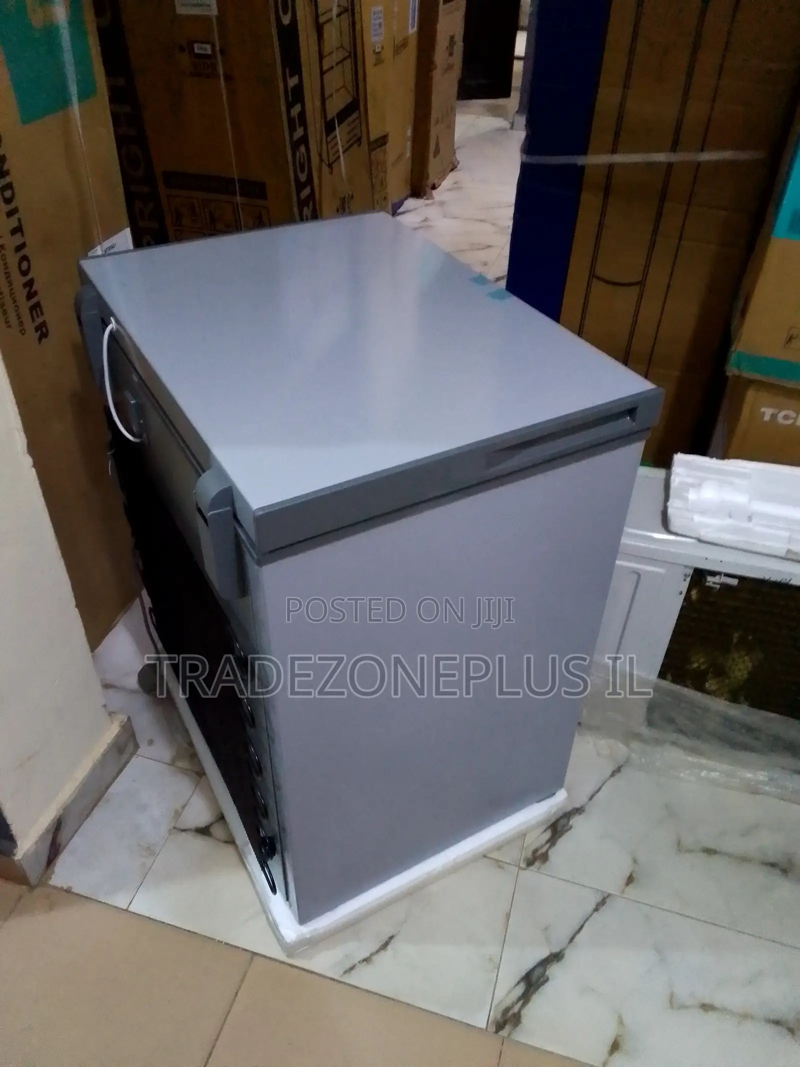 Premium Skyrun Freezer – Spacious Cold Storage for Business