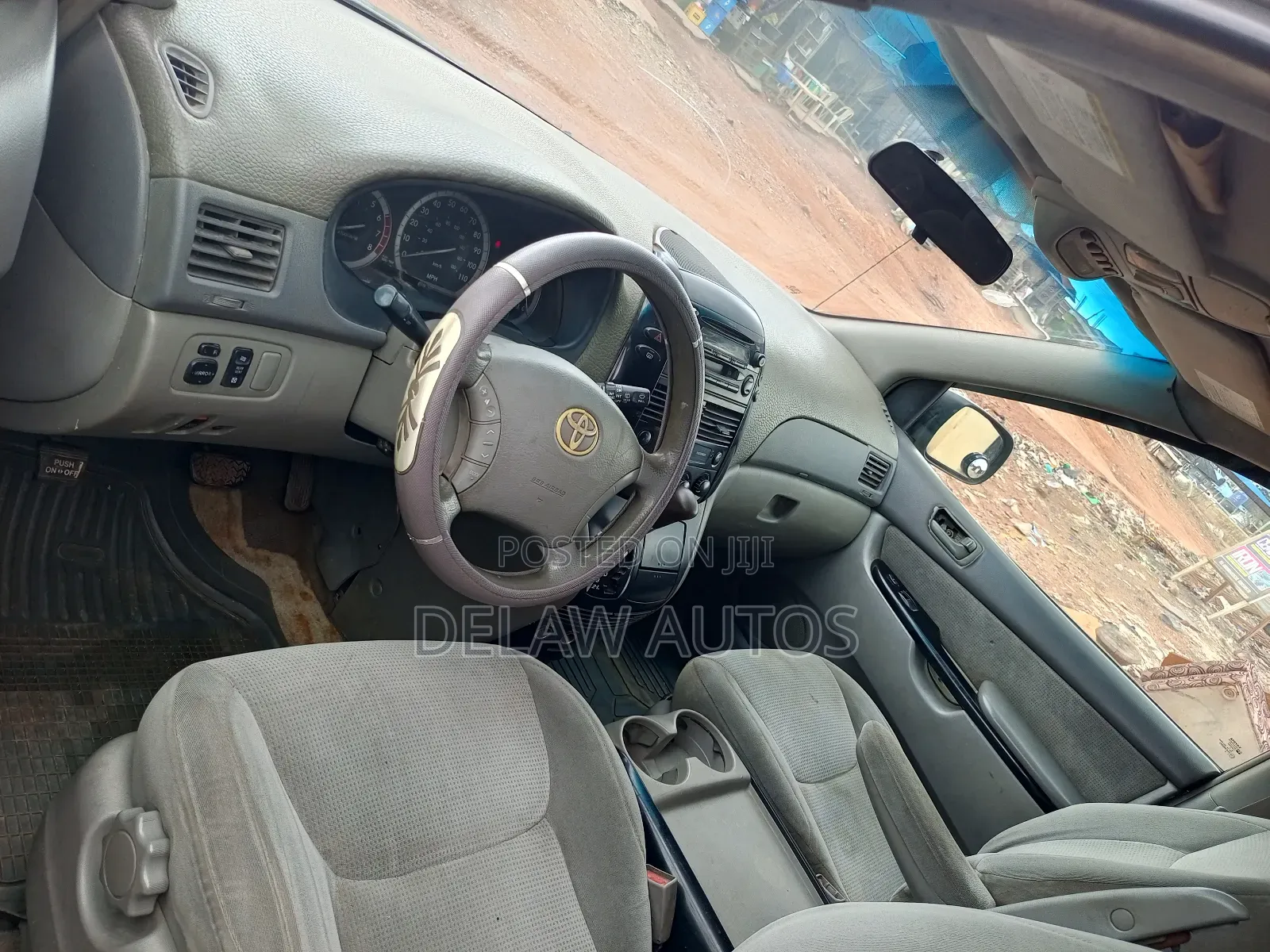 Toyota Sienna 2006 Gold