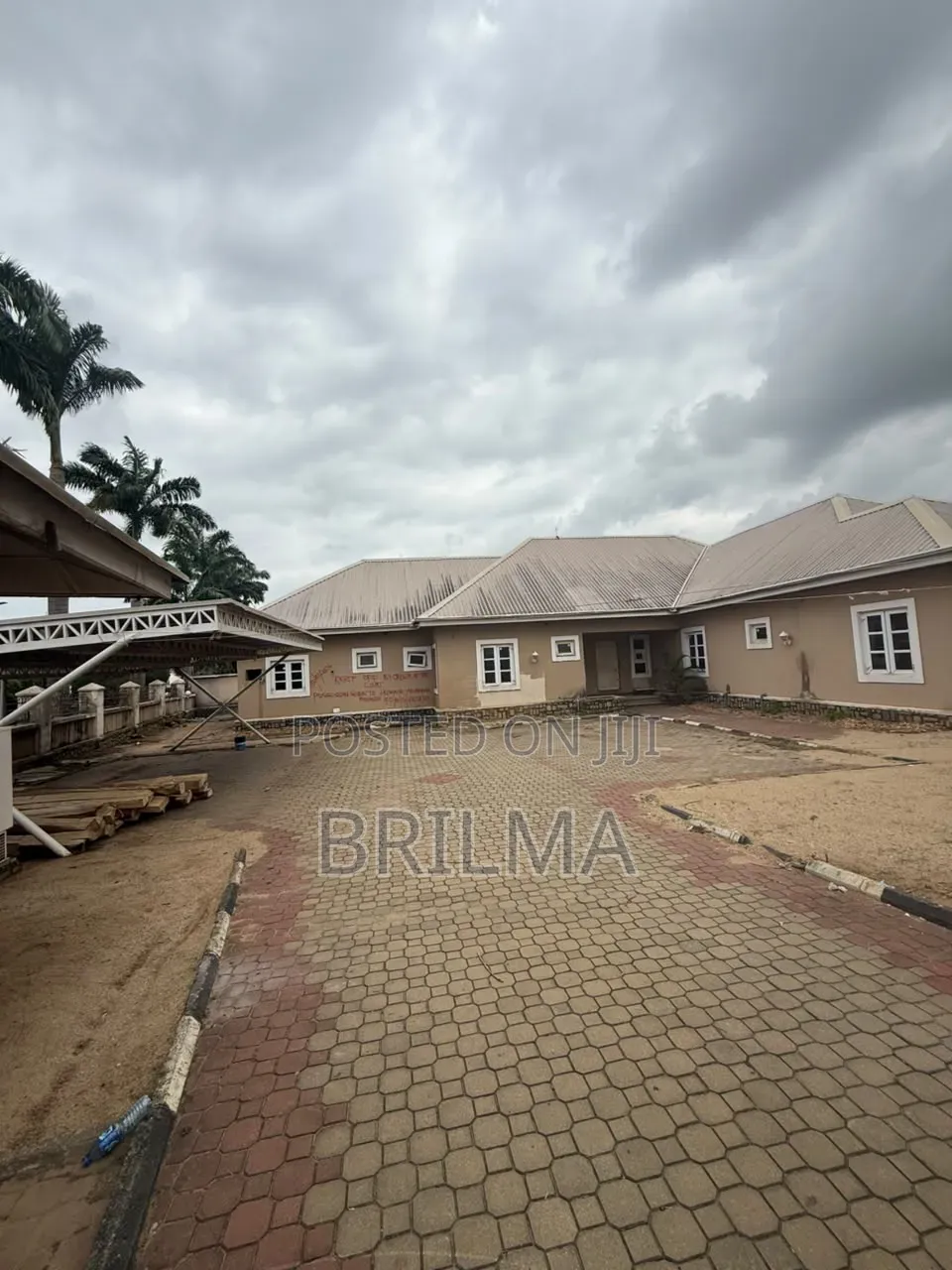 1100 SQM Land in Kado Estate for Sale