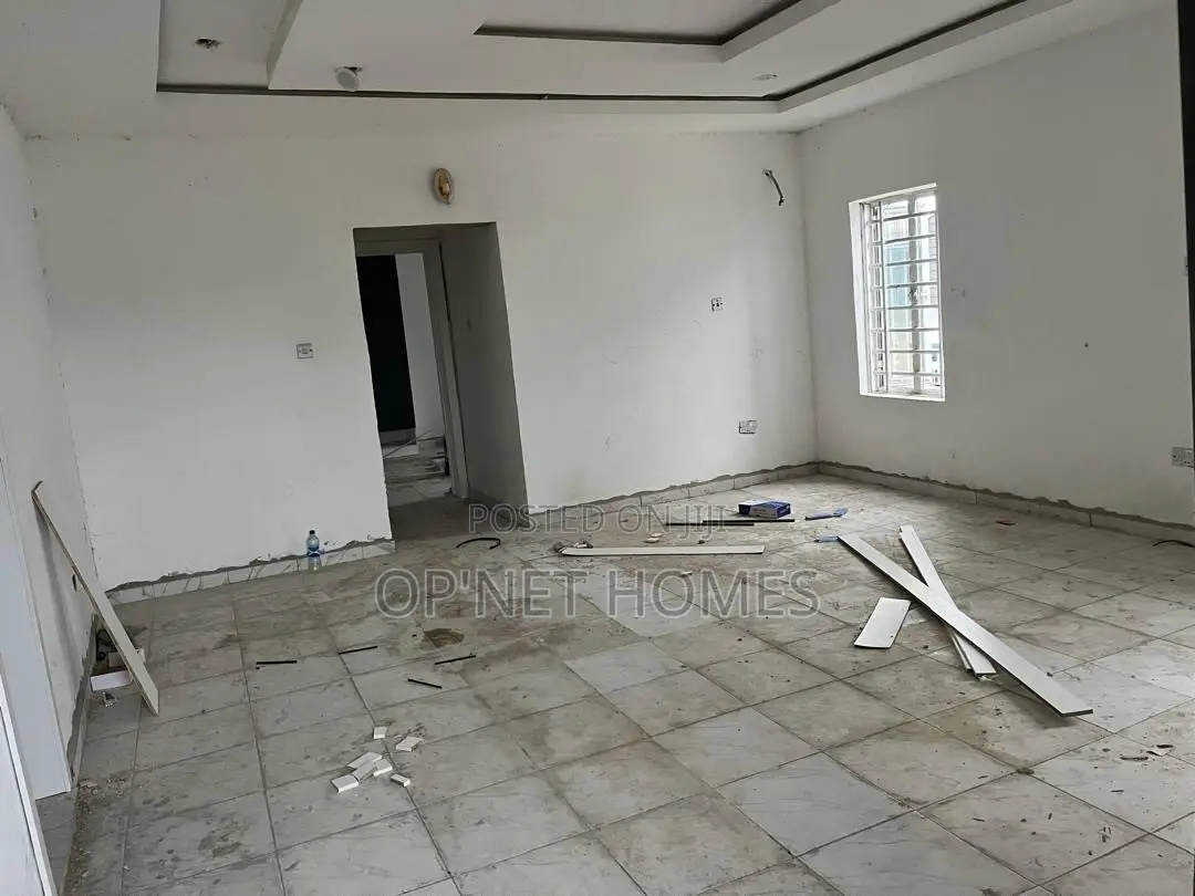 4bdrm Duplex in Lekki for sale