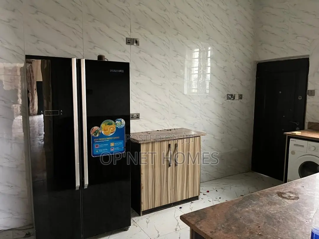 4bdrm Duplex in Lekki for sale