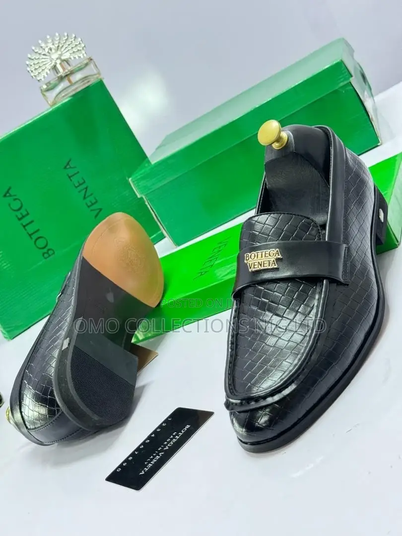 Italian Made Bottega Veneta Men’s Leather Loafers – Fully Boxed