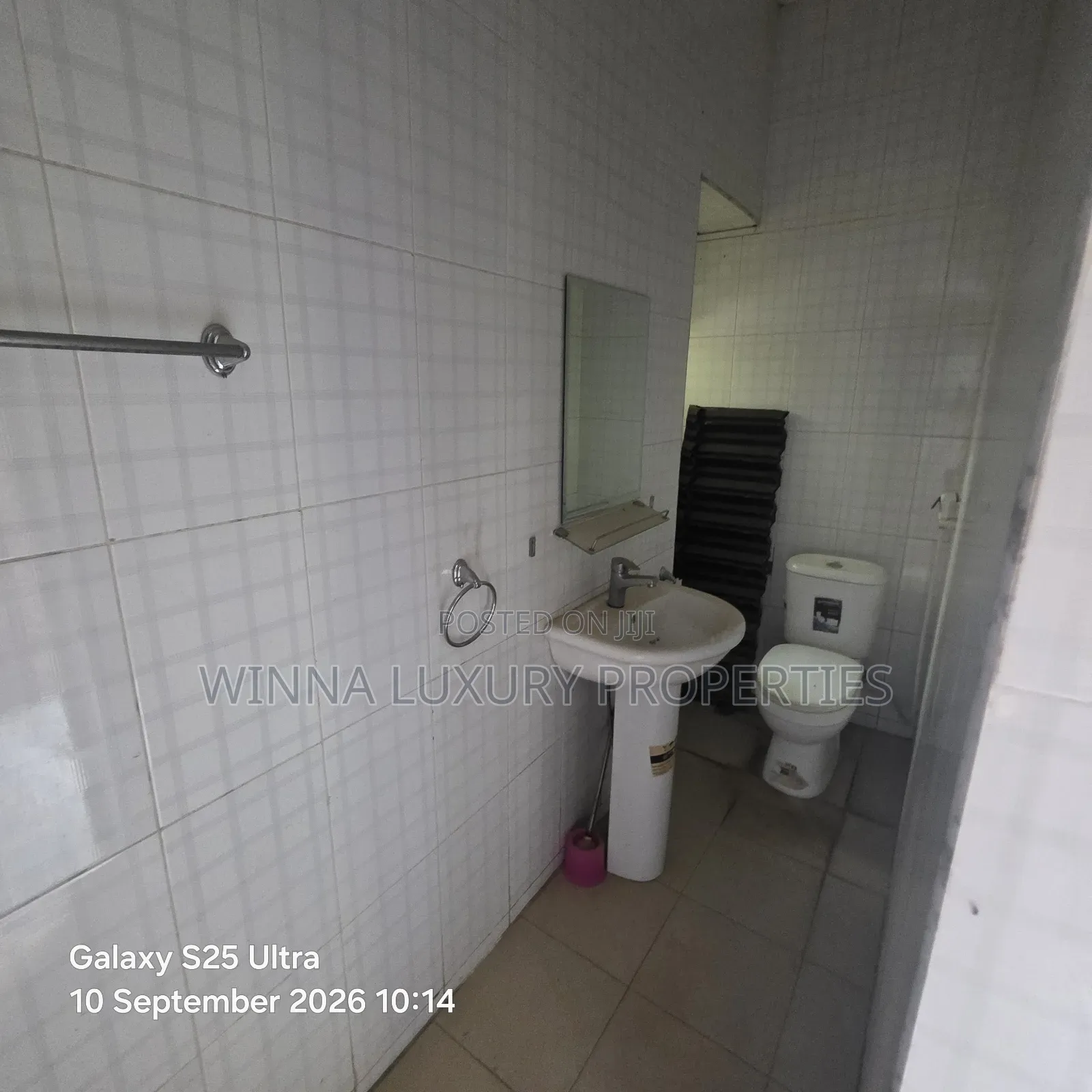 5bdrm Duplex in River Park Estate, Lugbe District for sale
