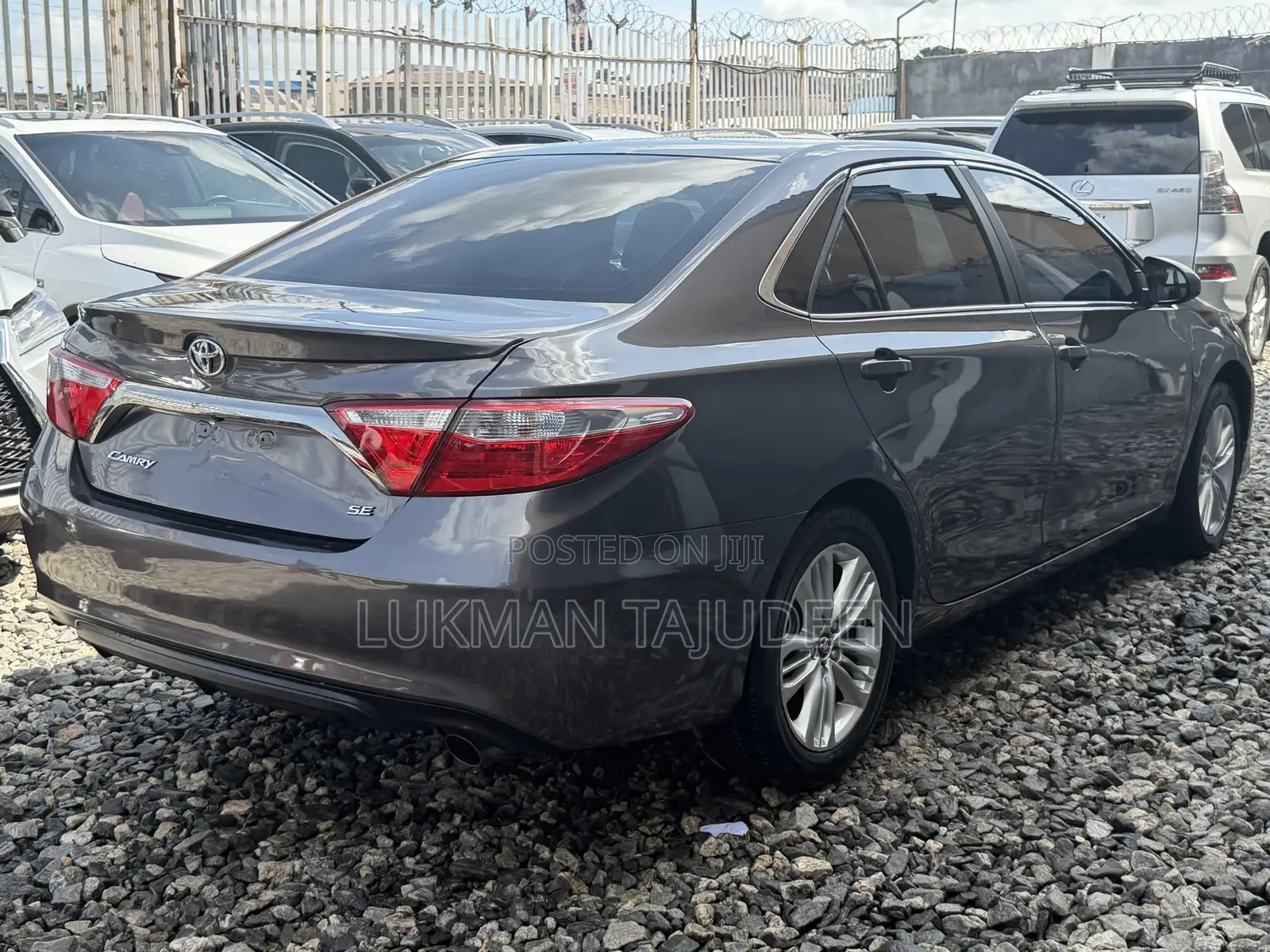 Toyota Camry SE 4dr Sedan (2.5L 4cyl 6A) 2015 Gray
