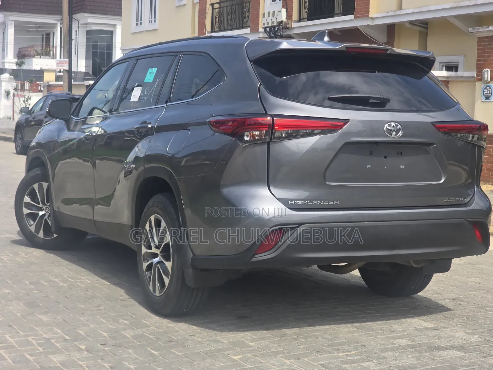 Toyota Highlander XLE 2021 Gray