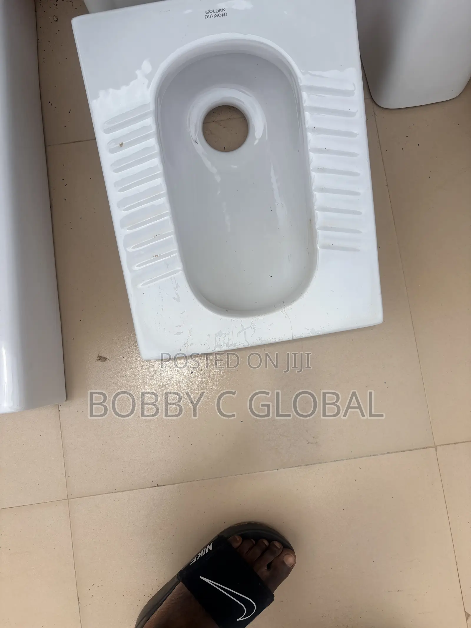 Modern Stylish Squirt WC Toilet