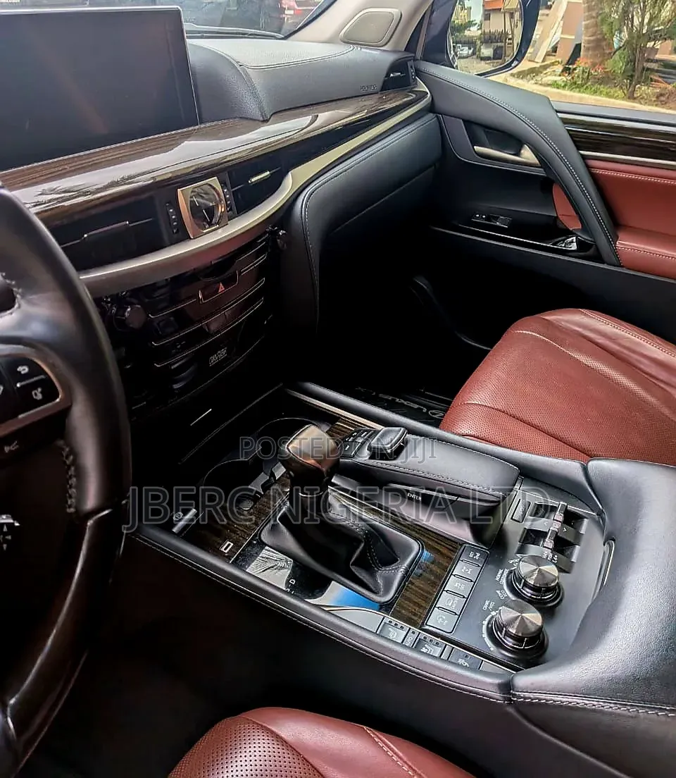 Lexus LX 2019 Black