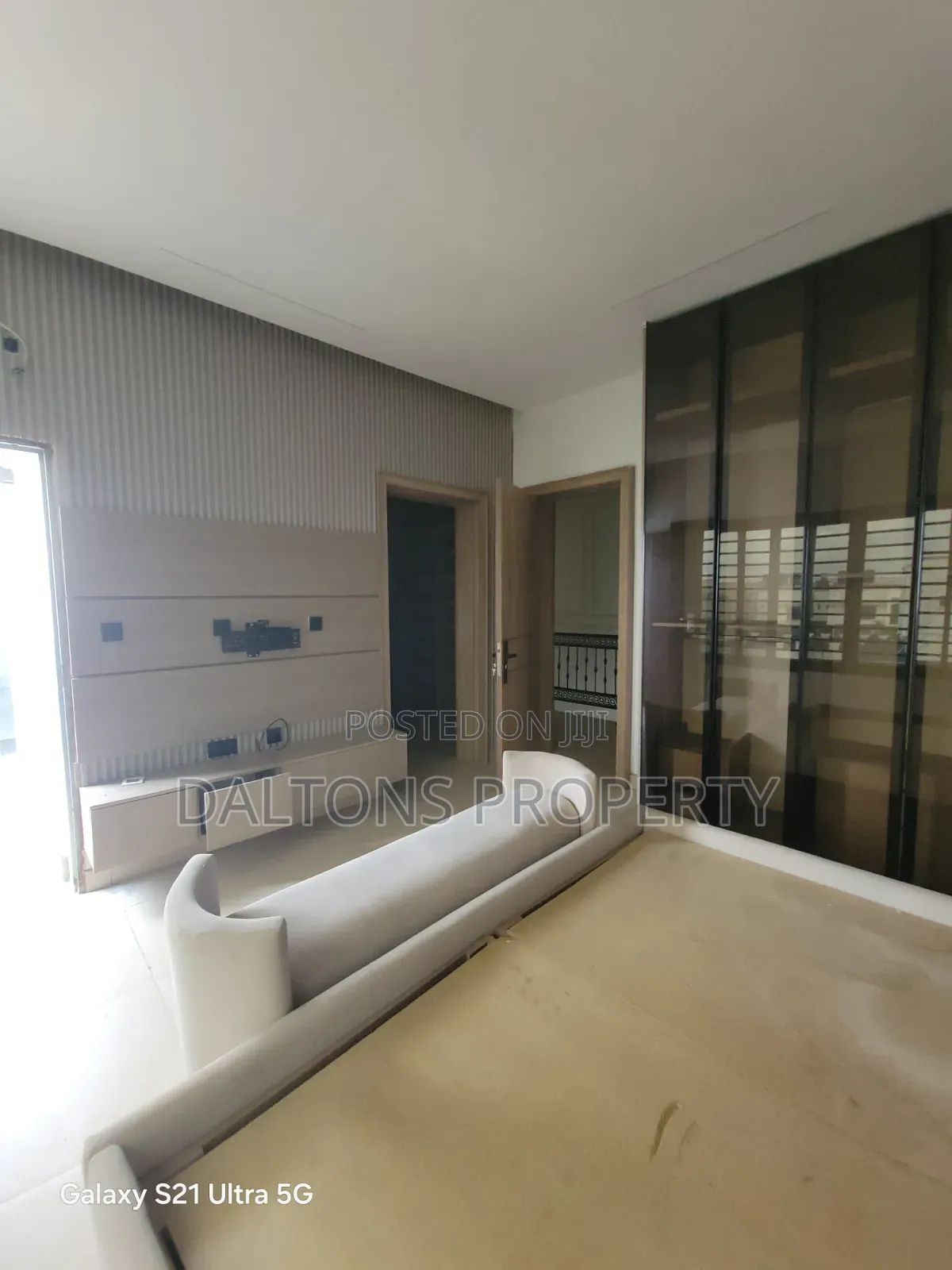 4bdrm Duplex in Luxury, Sabon Lugbe for sale