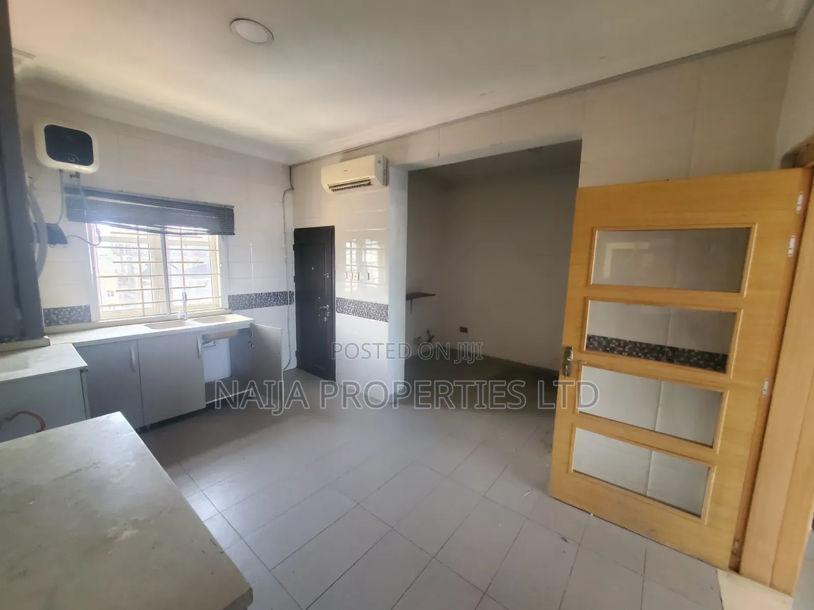 3bdrm Apartment in Oniru Estate, Victoria Island Extension for rent