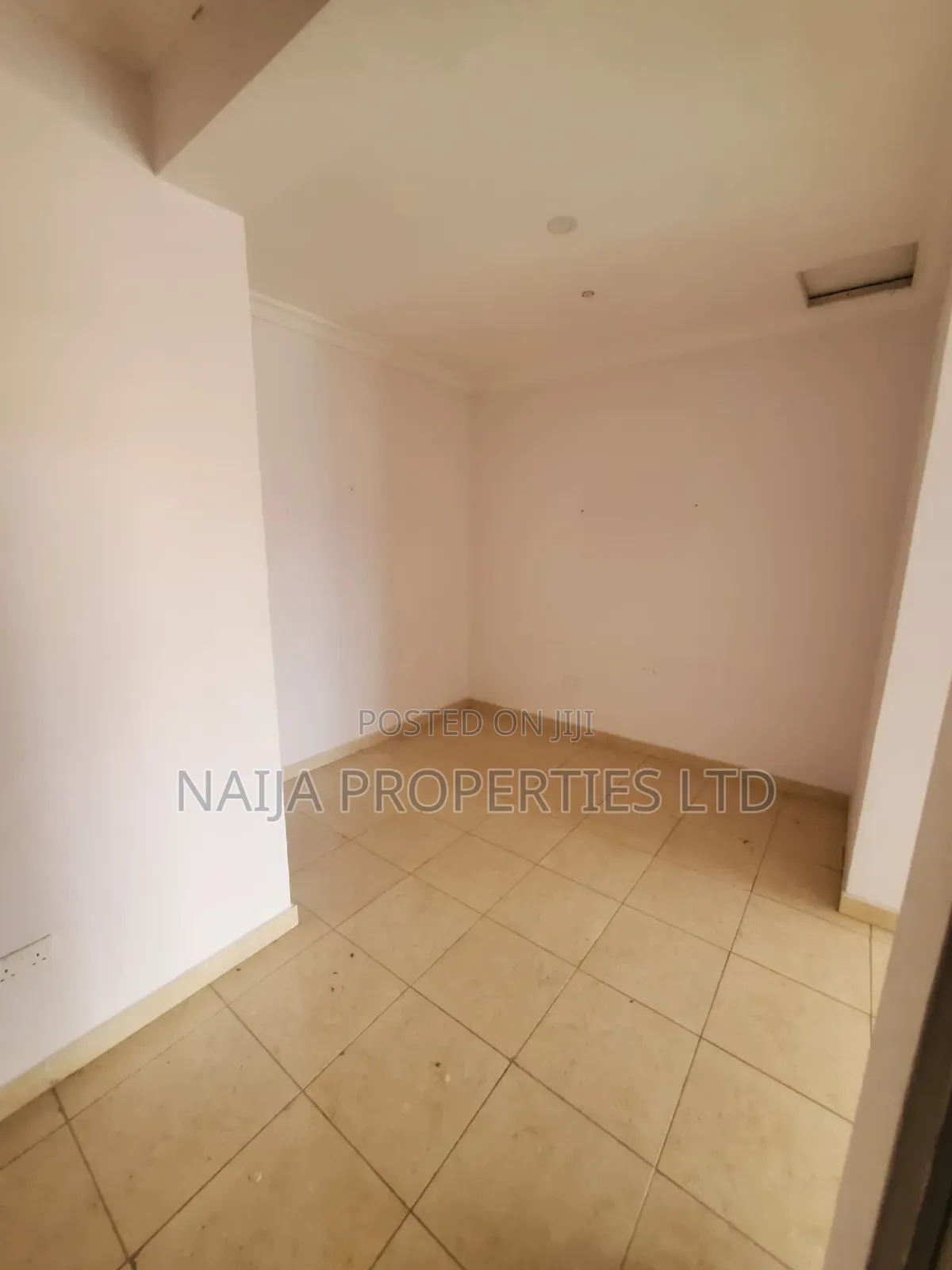 3bdrm Apartment in Oniru Estate, Victoria Island Extension for rent