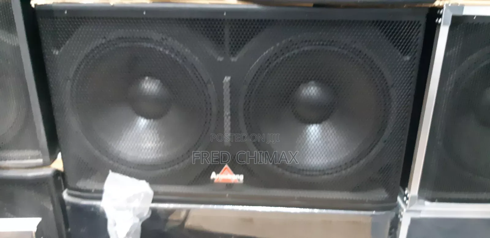 18", 15" Double Wuffer ( Speaker)